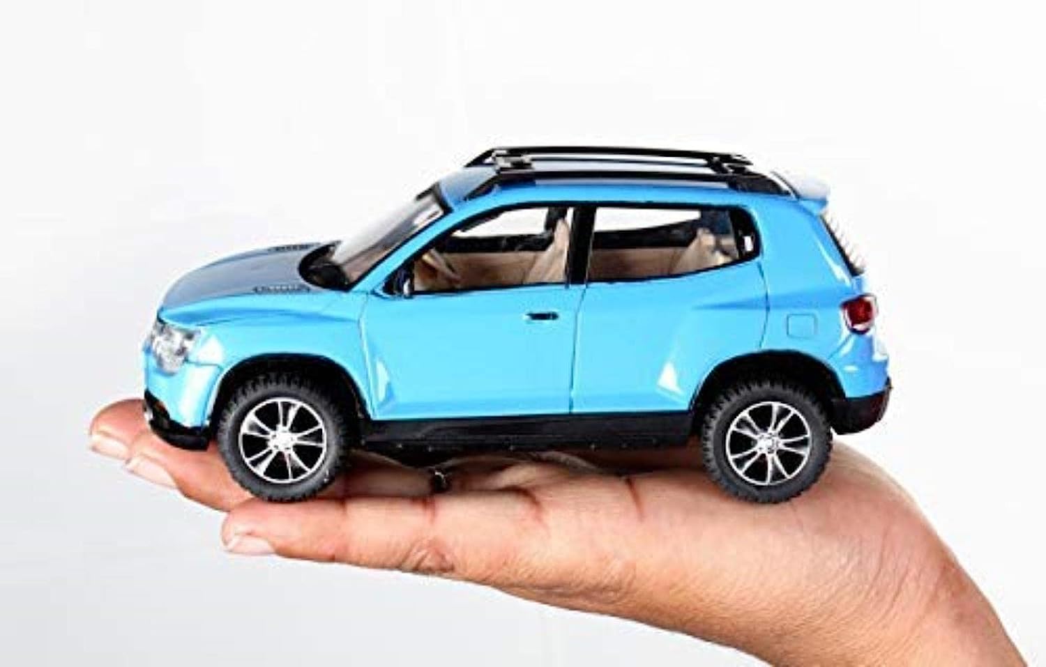 Centy Toys Plastic Tiger SUV Pull Back Car (Multicolour) - MRGTOYS